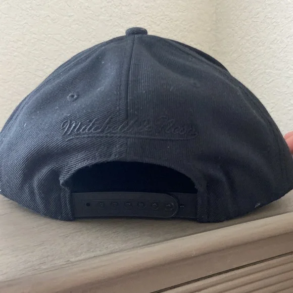 NBA Chicago Bulls - Picture 4 of 5